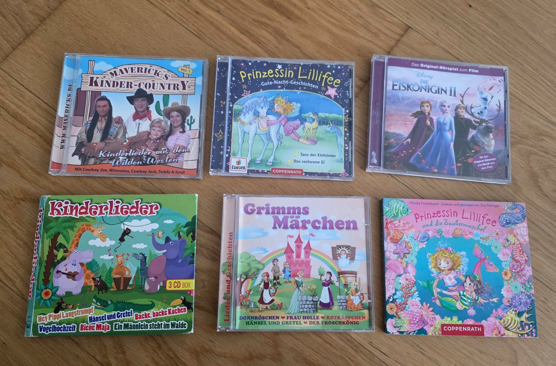 Lettore multimediale portatile: Kinder CD-Player mit Mikrofonen + 6 CDs – Usato da Niederhasli venduto da RTL2014 4
