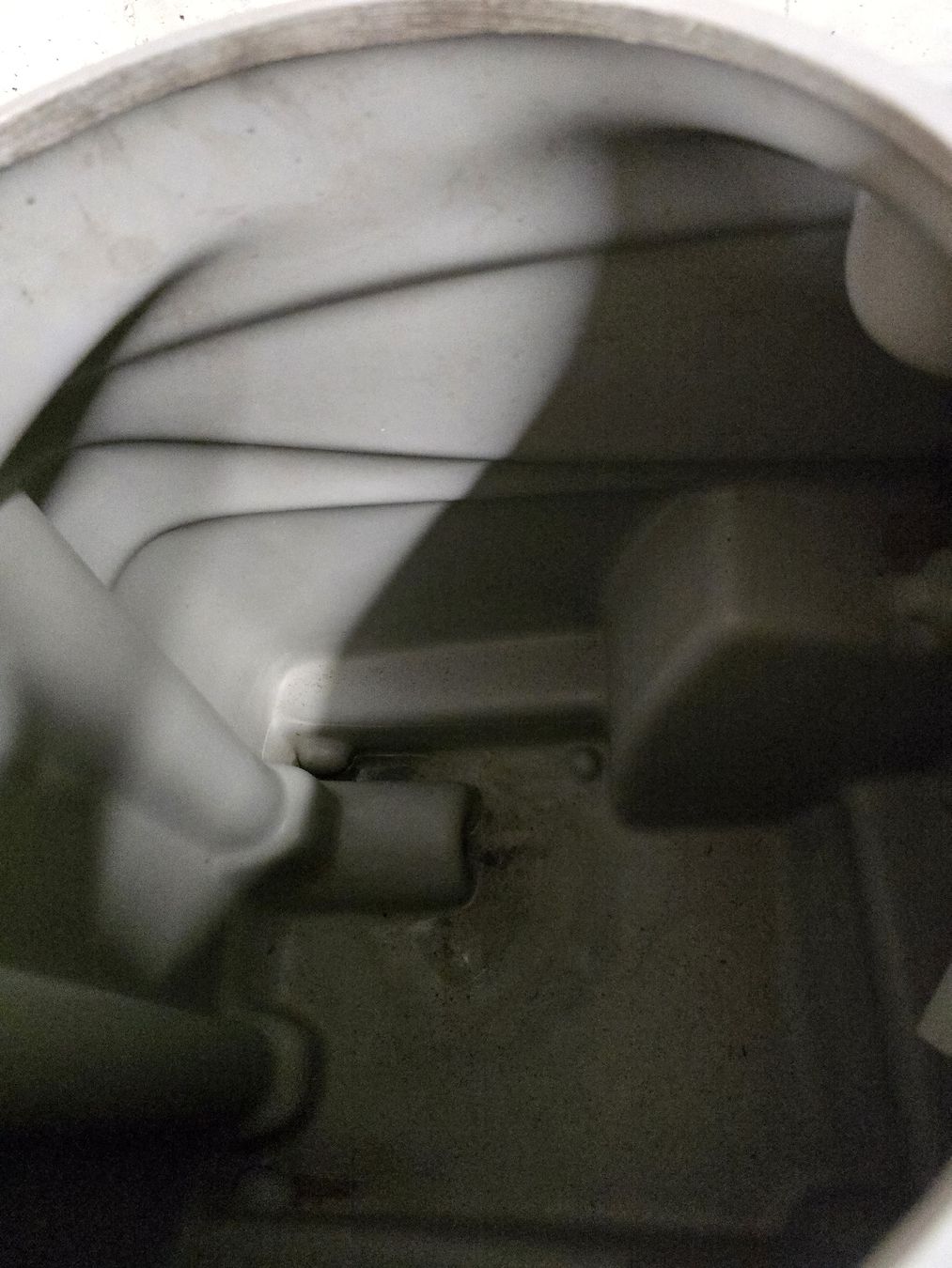 Tutte le macchine: Aufsitz Scheuersaugmaschine Comog C4 mit Akku + Ladestation – Usato da Zürich venduto da inf_q6bm 4