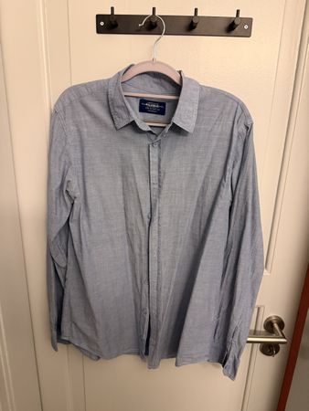 Herren Hemd Pull&Bear hellblau Grösse M guter Zustand