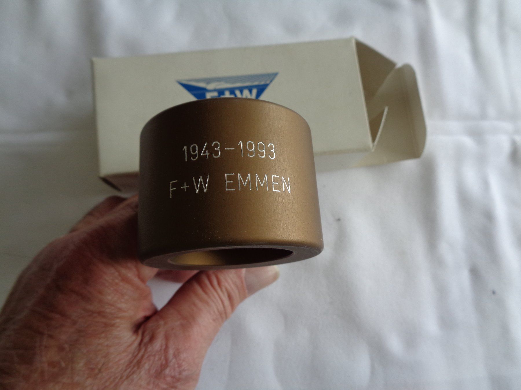 Schweizer Armee Tutti gli attrezzi: Schweizer Armee Flugzeugwerke Emmen Souvenir – Nuovo (secondo la descrizione) da Schmitten FR venduto da aargi49 3
