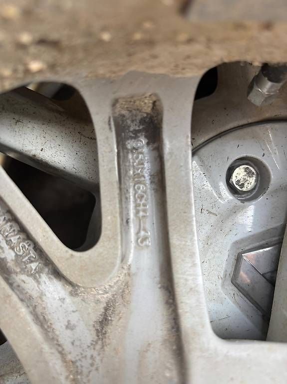 Jantes: Clio 3 S Felgen  – D'occasion à Meikirch par Fabs203 1