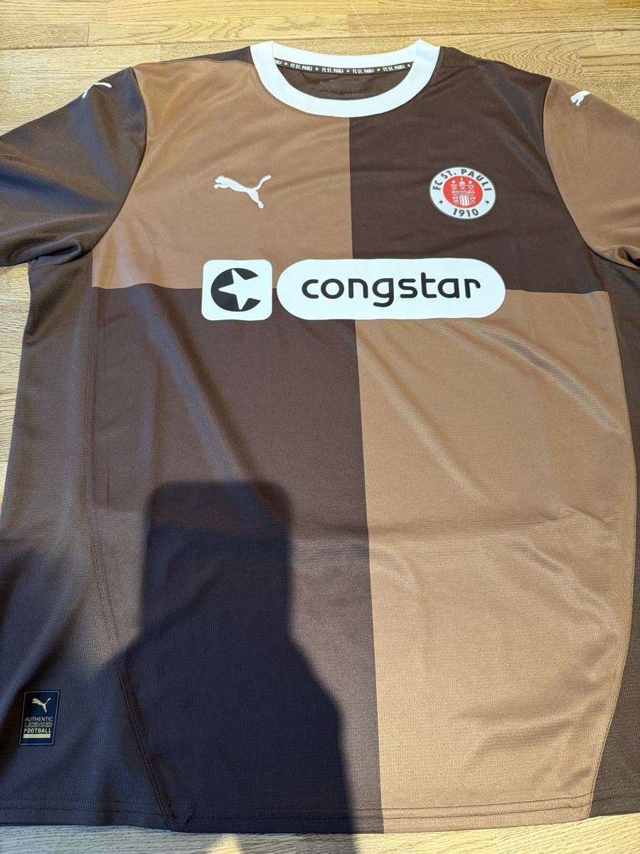 Canottiere & Pantaloni: Diverse Fussball Trikot – Usato da Lohn-Ammannsegg venduto da Jekrys