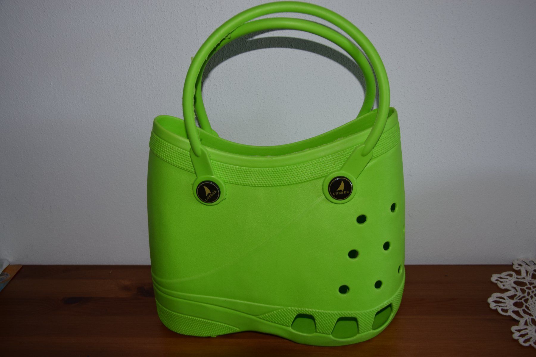 Sacs femmes: NEU Lubber Tasche mit Crocs design – Neuf (Voir description) à Mezzovico par finsteraar 1