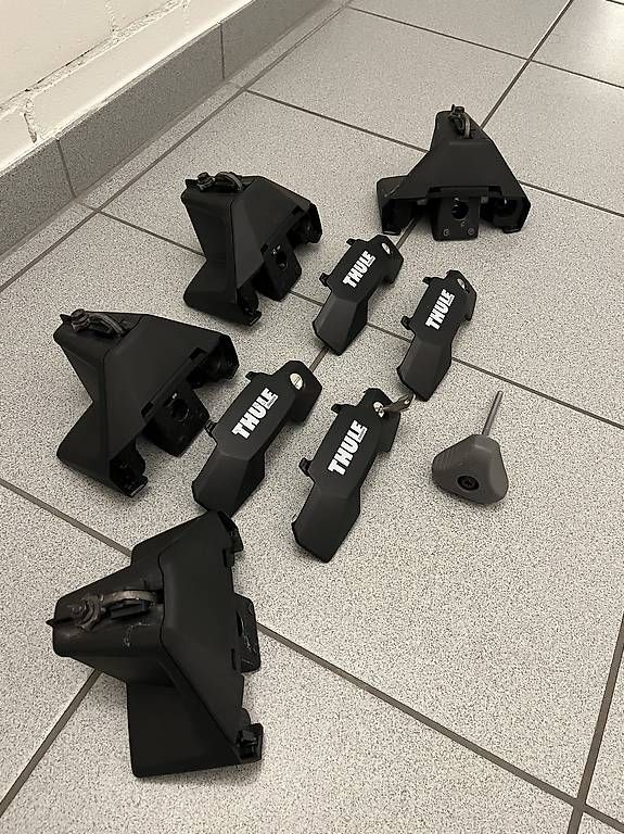 Portapacchi: Thule Evo Clamp 7105 Dachträger Fusssatz – Usato da Dietlikon venduto da Mike500 1
