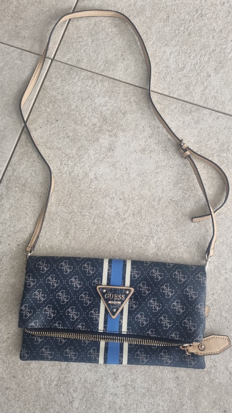 Guess Taschen für Damen: GUESS Tasche – Gebraucht aus Münchwilen TG von sli_5dvb 1