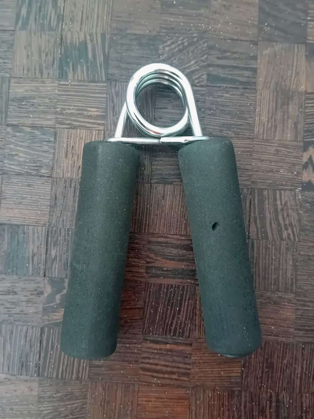 Hometrainer: Handtrainer von Energetics – Usato da Liestal venduto da luceat 1