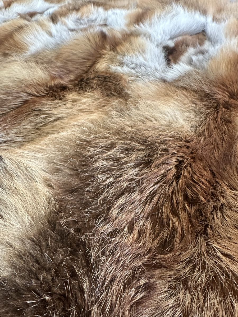 Coperte: Grosse Decke aus Fuchsfellen – Usato da Basel venduto da eucalyptica 5