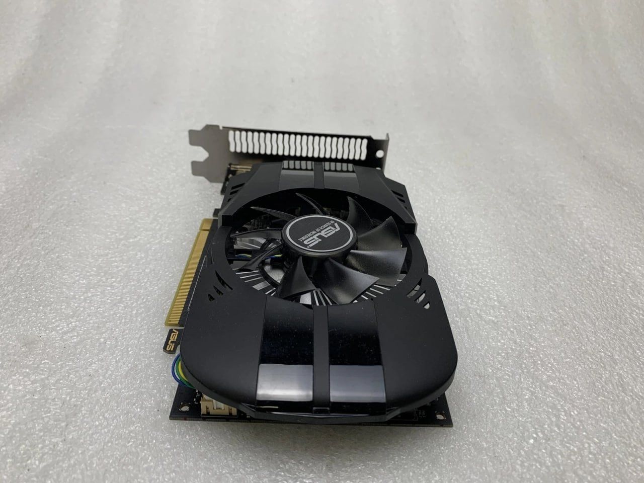 Asus Schede grafiche: ASUS GeForce GTX 1050Ti 4GB – Usato da La Tour-de-Trême venduto da Signalis 1