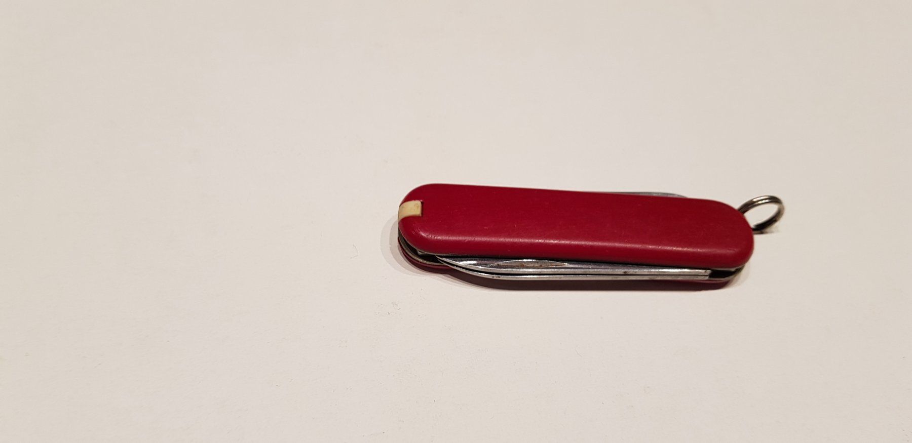 Victorinox Coltelli tascabile: Victorinox Sackmesser klein Rot matt 5 tools – Nuovo (secondo la descrizione) da Unterägeri venduto da 0alfa0 4