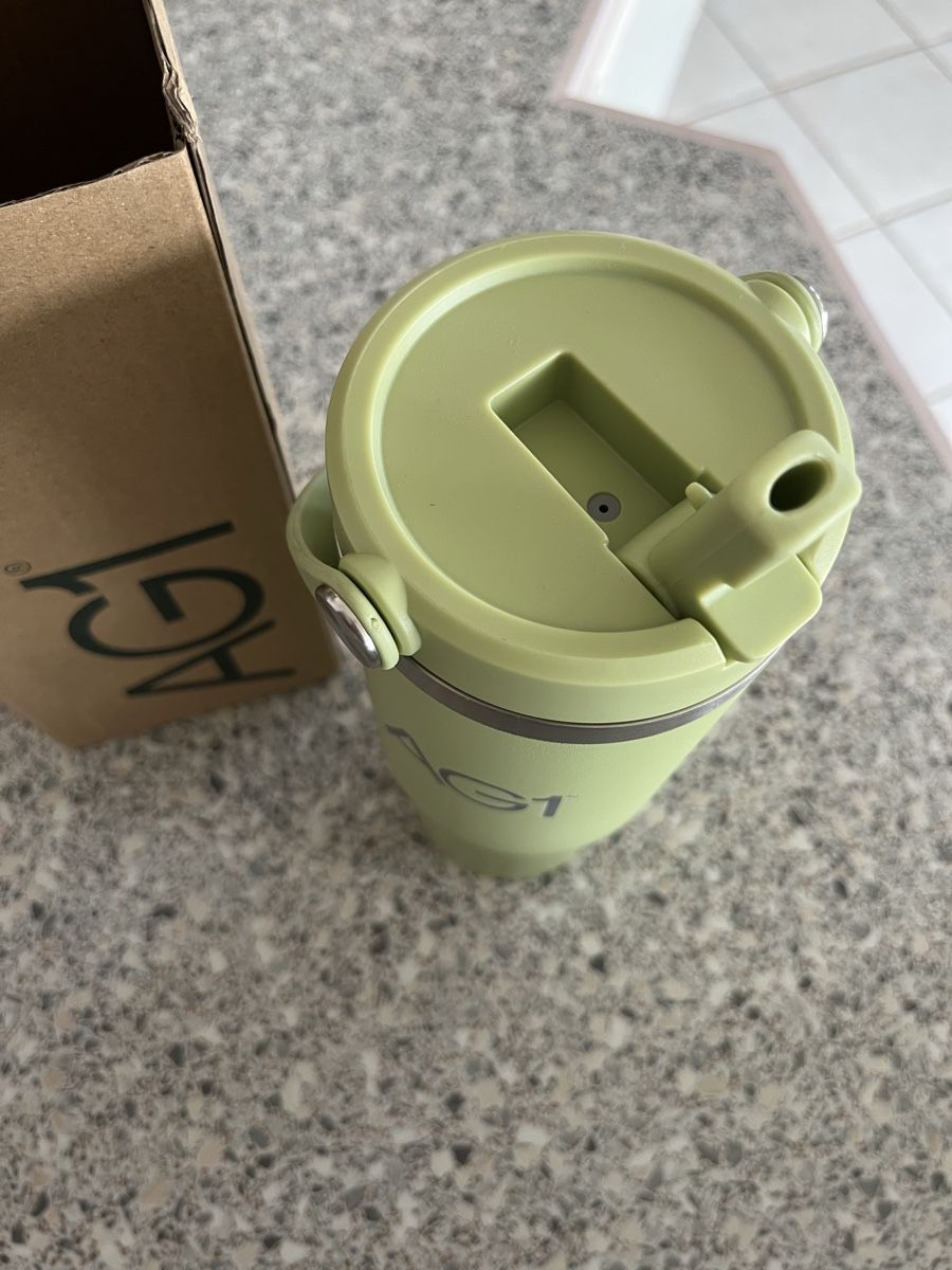 Trinkflaschen & Thermosflaschen: Thermobecher – Neu und originalverpackt aus Adligenswil von leandra.b 1