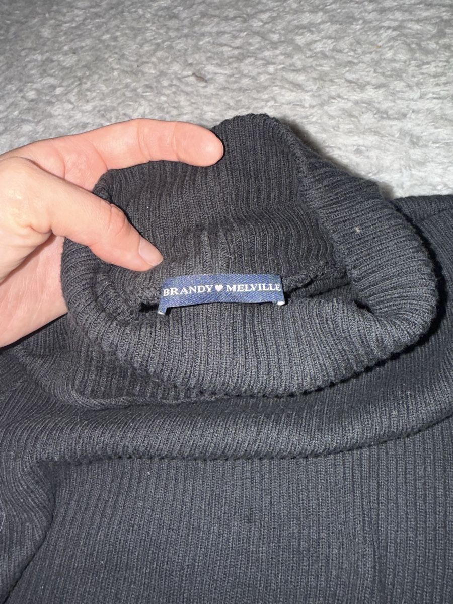 Brandy Melville Pullover & Sweatshirts: Brandy Melville Strickpulli, Rollkragen, Top Zustand! – Neu (gemäss Beschreibung) aus Liestal von isa_8y72 5