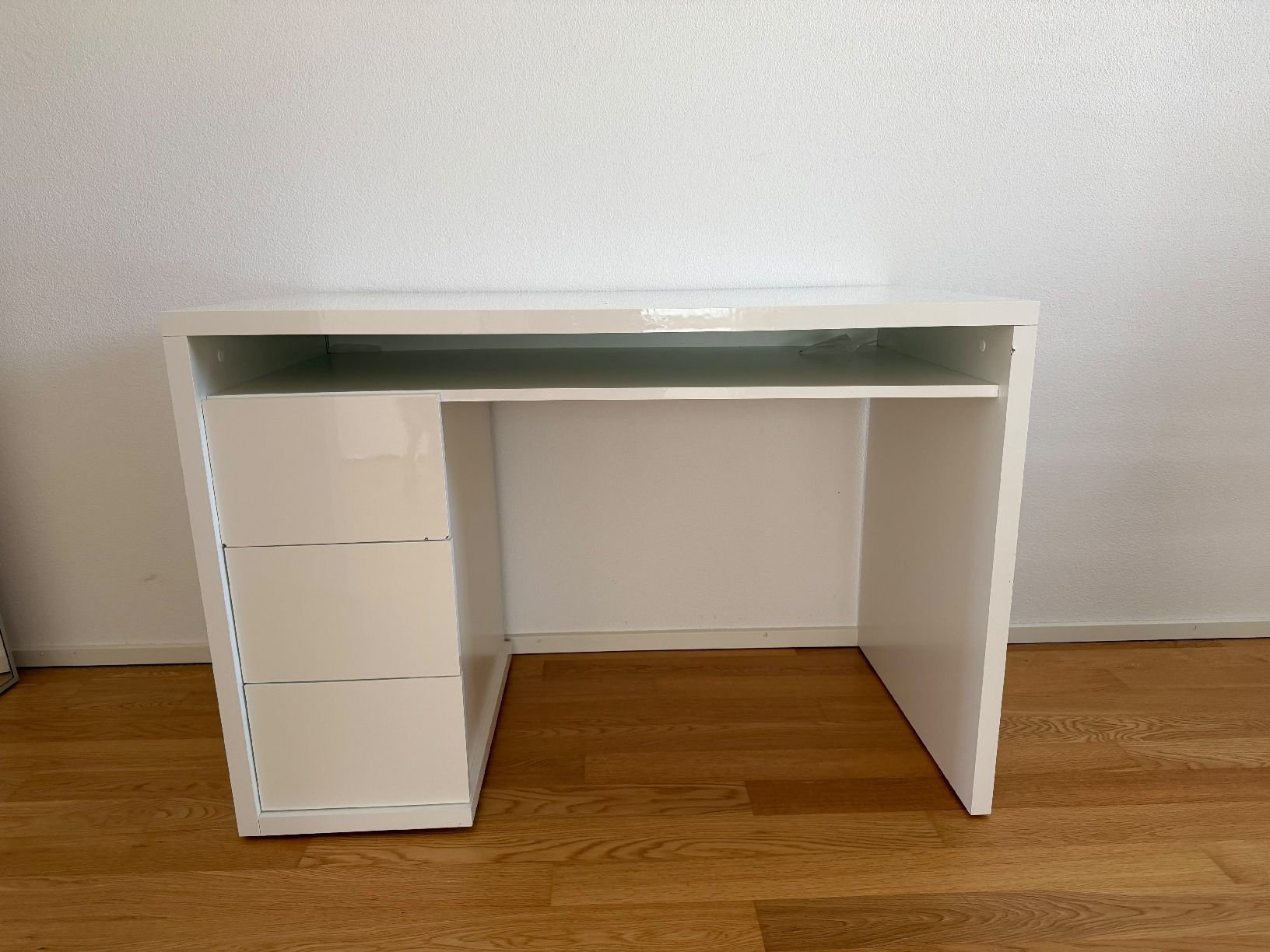 Scrivanie: Schreibtisch mit 3 Schubladen  – Usato da Schüpfheim venduto da oldyrk 4