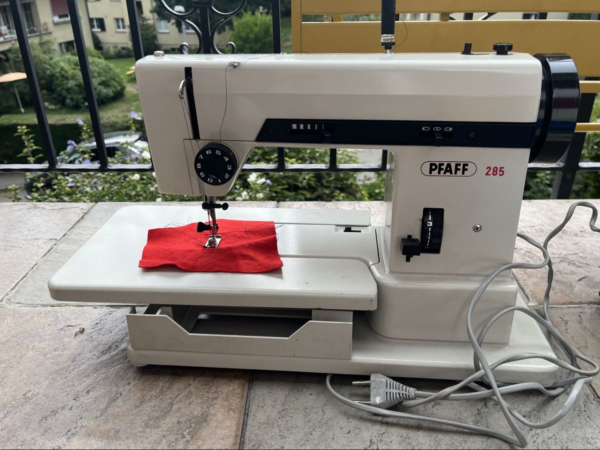 Pfaff Macchine da cucire: Pfaff 285 – Usato da Zürich venduto da ali_pls2