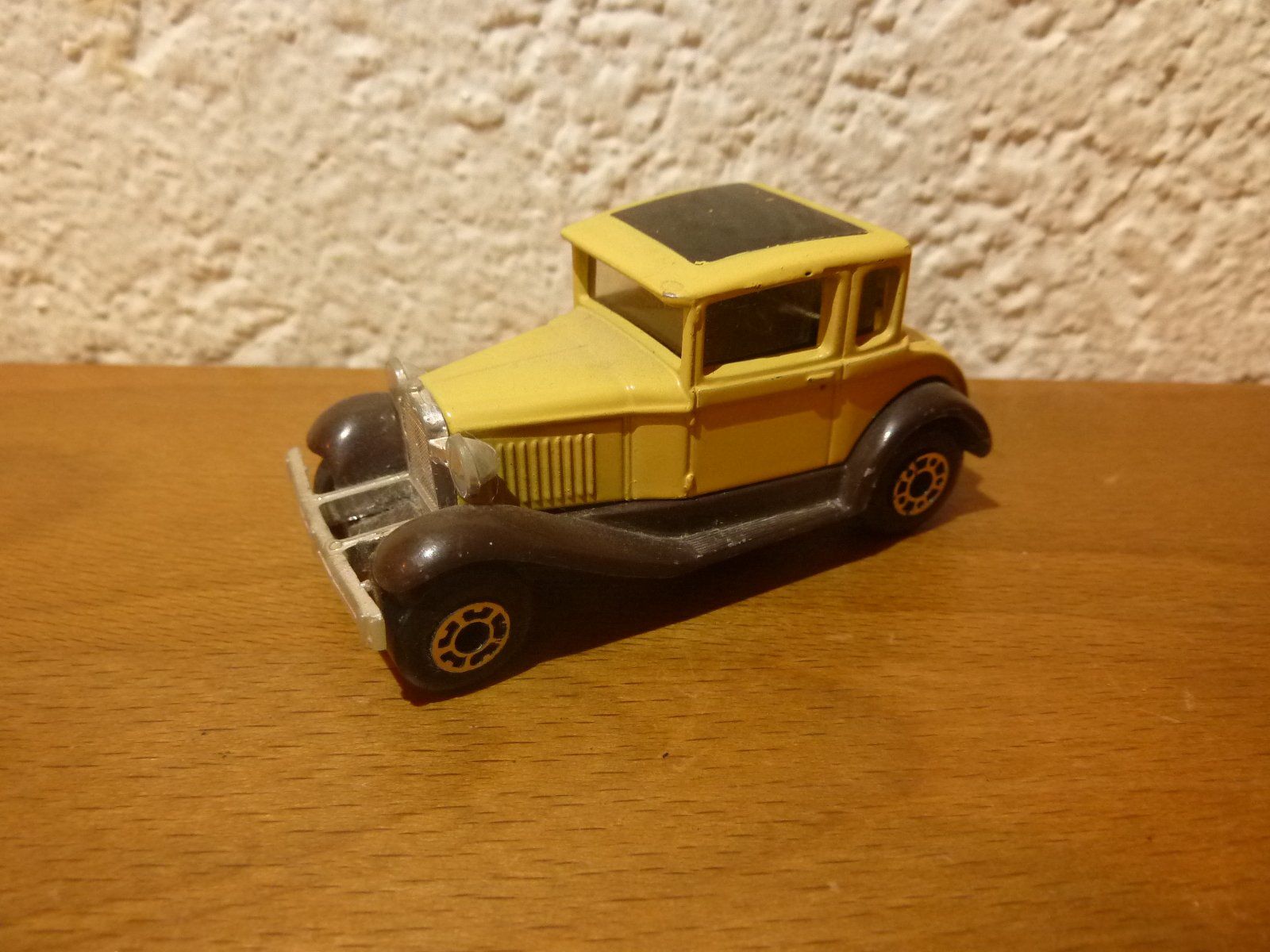 Matchbox Modellini d'auto: Matchbox SuperFast  Model A Ford 1979 – Usato da Hochfelden venduto da swissice 6