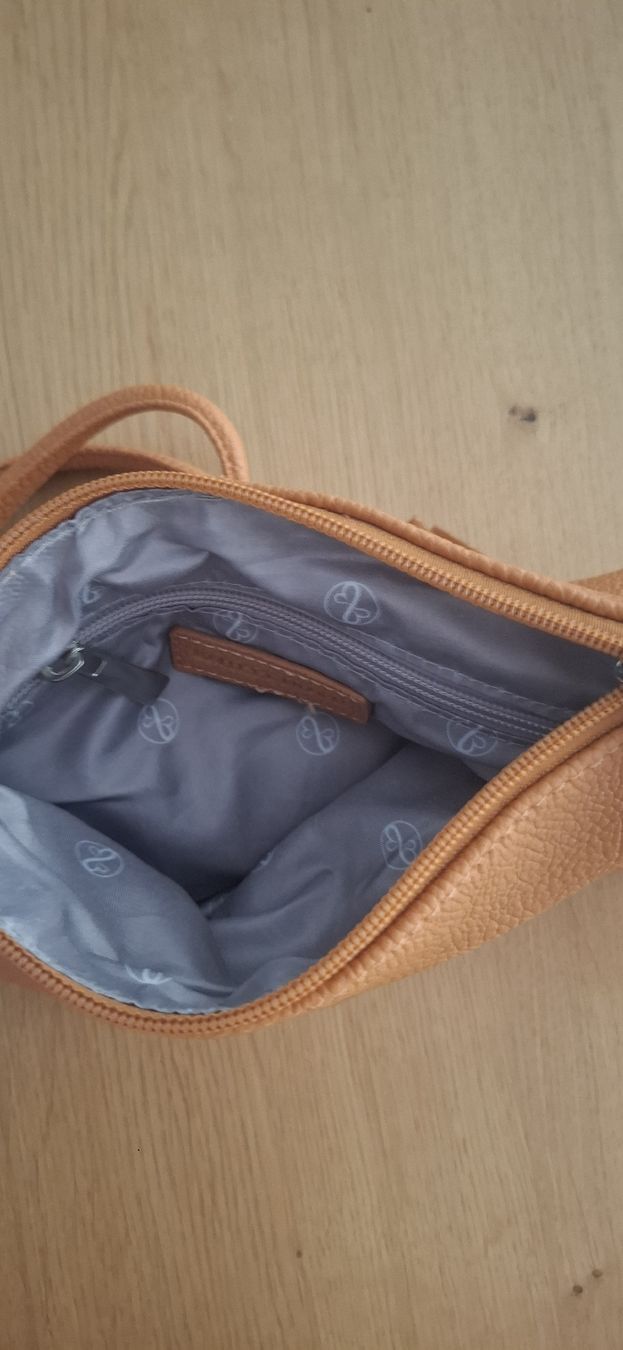 Sacs femmes: Umhängetasche von Emily&Noah neu – Neuf (Voir description) à Ried-Brig par Allerlei-2026 1