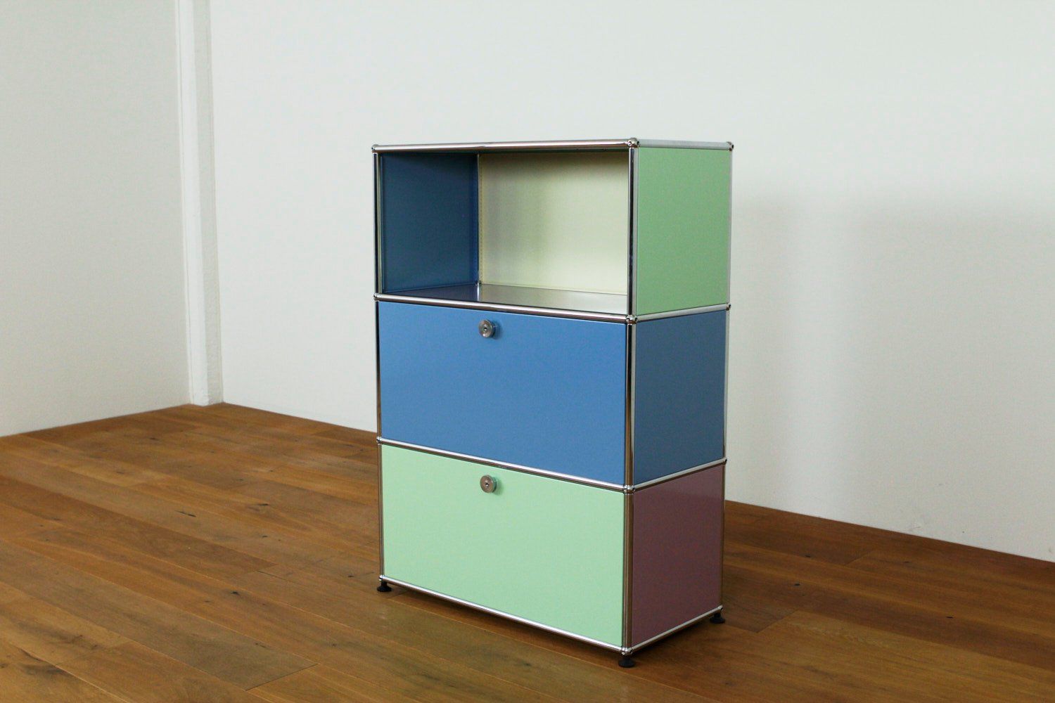 USM Regale: USM Haller Regal // UPCYCLED // NEUE FARBEN – Neu (gemäss Beschreibung) aus Affoltern am Albis von StudioStandard 1