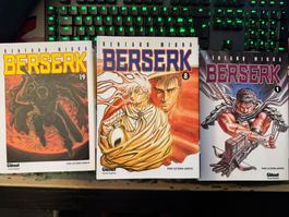 Berserk, tomes 1 à 26 (tome 10 exclu), comme neufs