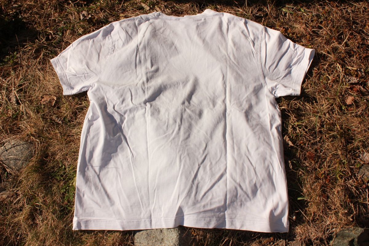 Weekday T-Shirts: Weekday T-Shirt – Neu (gemäss Beschreibung) aus Volketswil von 2_of_1_kind_archive 2