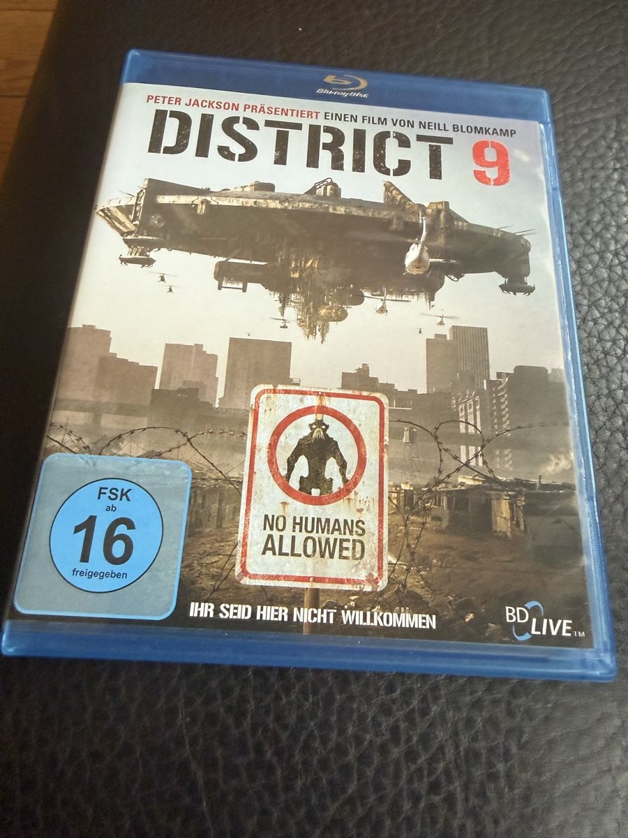 Tutti i DVDs: District 9 (blu-ray) – Usato da Troinex venduto da grigri2020