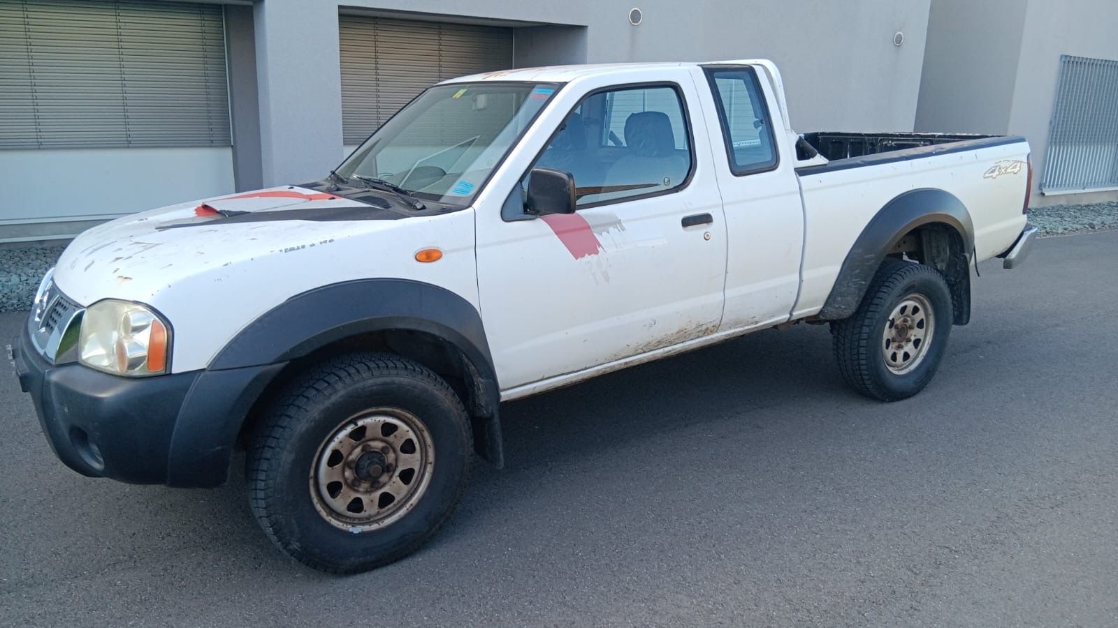 Nissan Autos: Nissan King Cab 4WD – D'occasion à Rebstein par TonyRasta-Autohandel 1