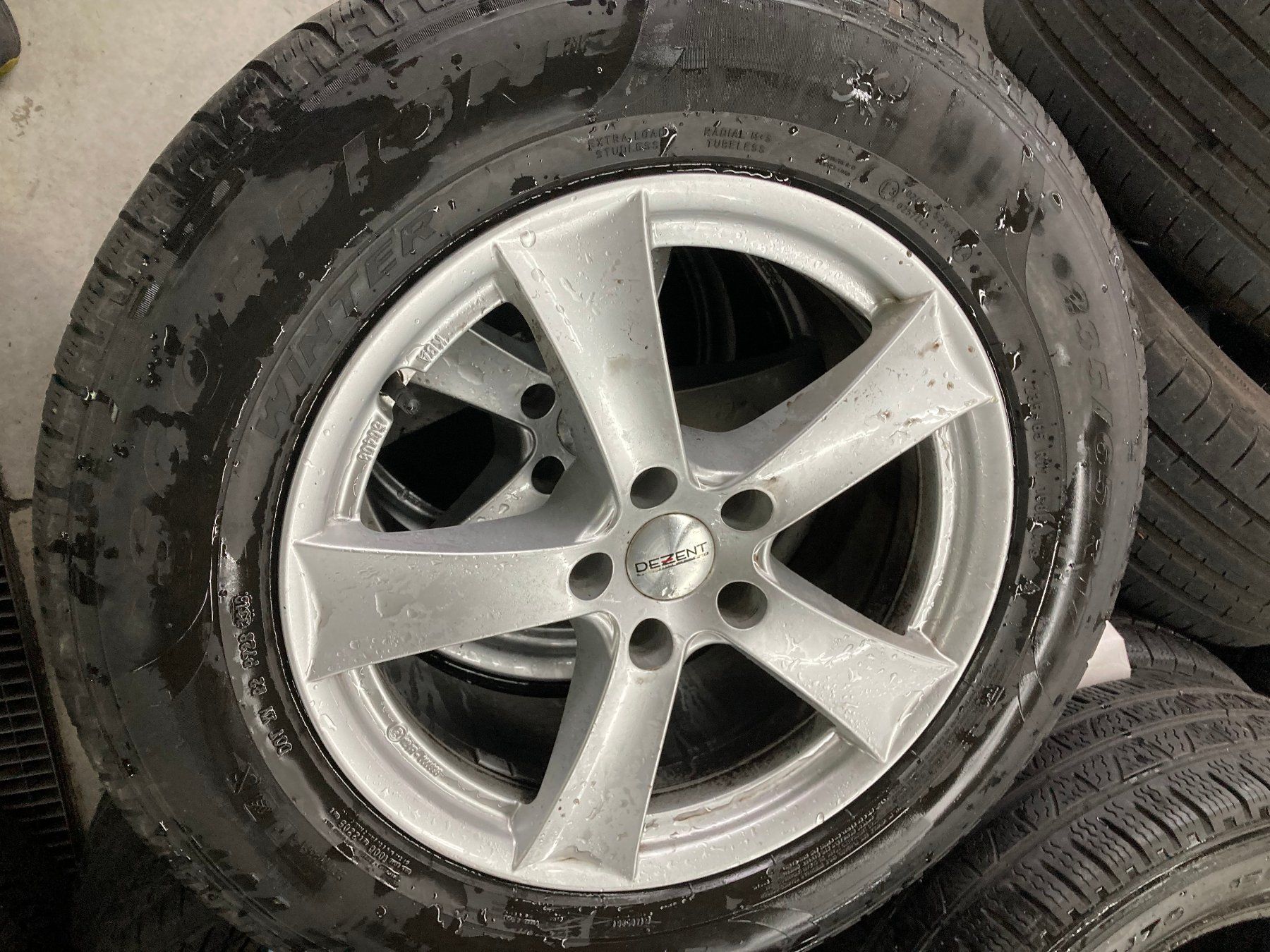 Audi Pneumatici & Ruote complete: Audi Q5 Winterräder 235/65R17 – Usato da Cham venduto da WB2223 1