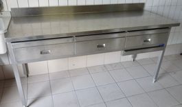 Table de travail en INOX (boucherie, restauration, privé) et