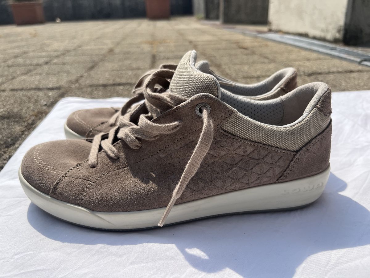 Damenschuhe: Lowa Schuhe beige  – Gebraucht aus Stäfa von vic_x2d6 1