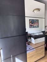 IKEA PAX Schrank mit Schiebetüren (Spiegel/Schwarz) 