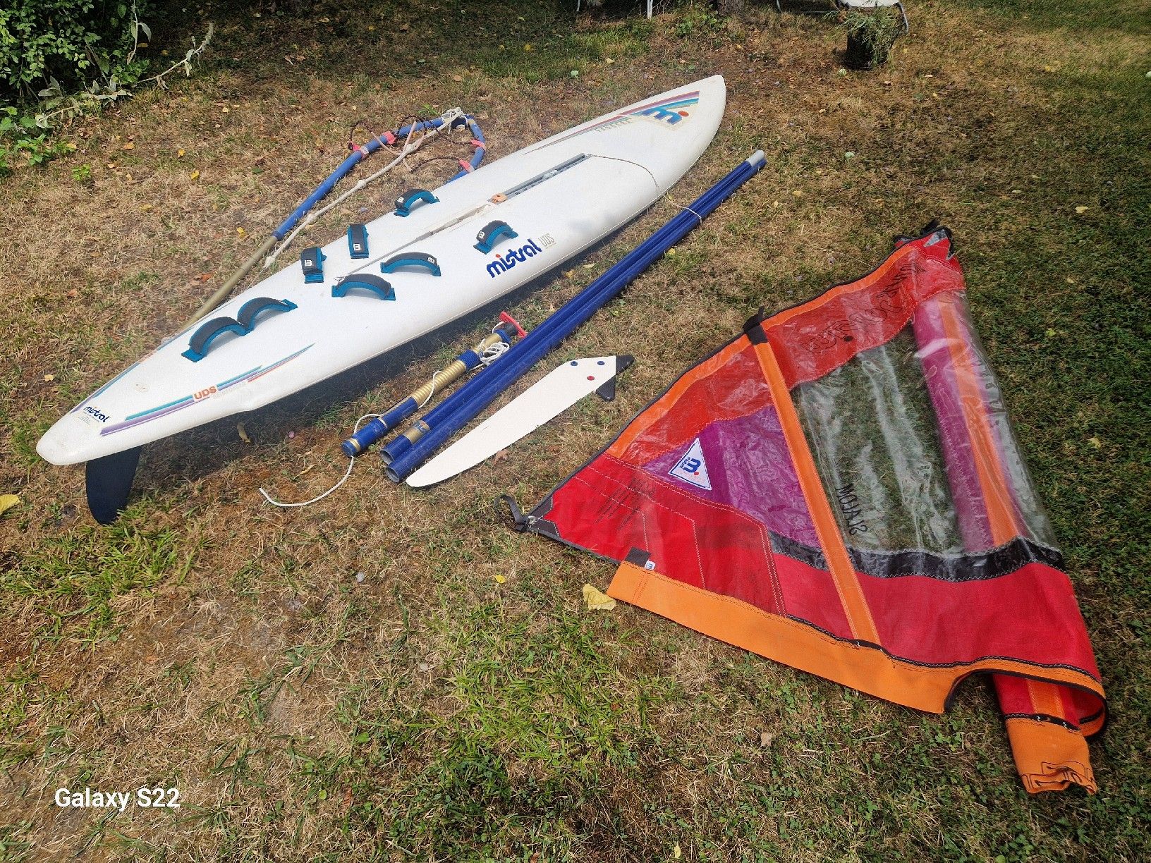 Mistral Planches de surf: Windsurf Set Mistral Pandera – D'occasion à Hüttwilen par schlungg