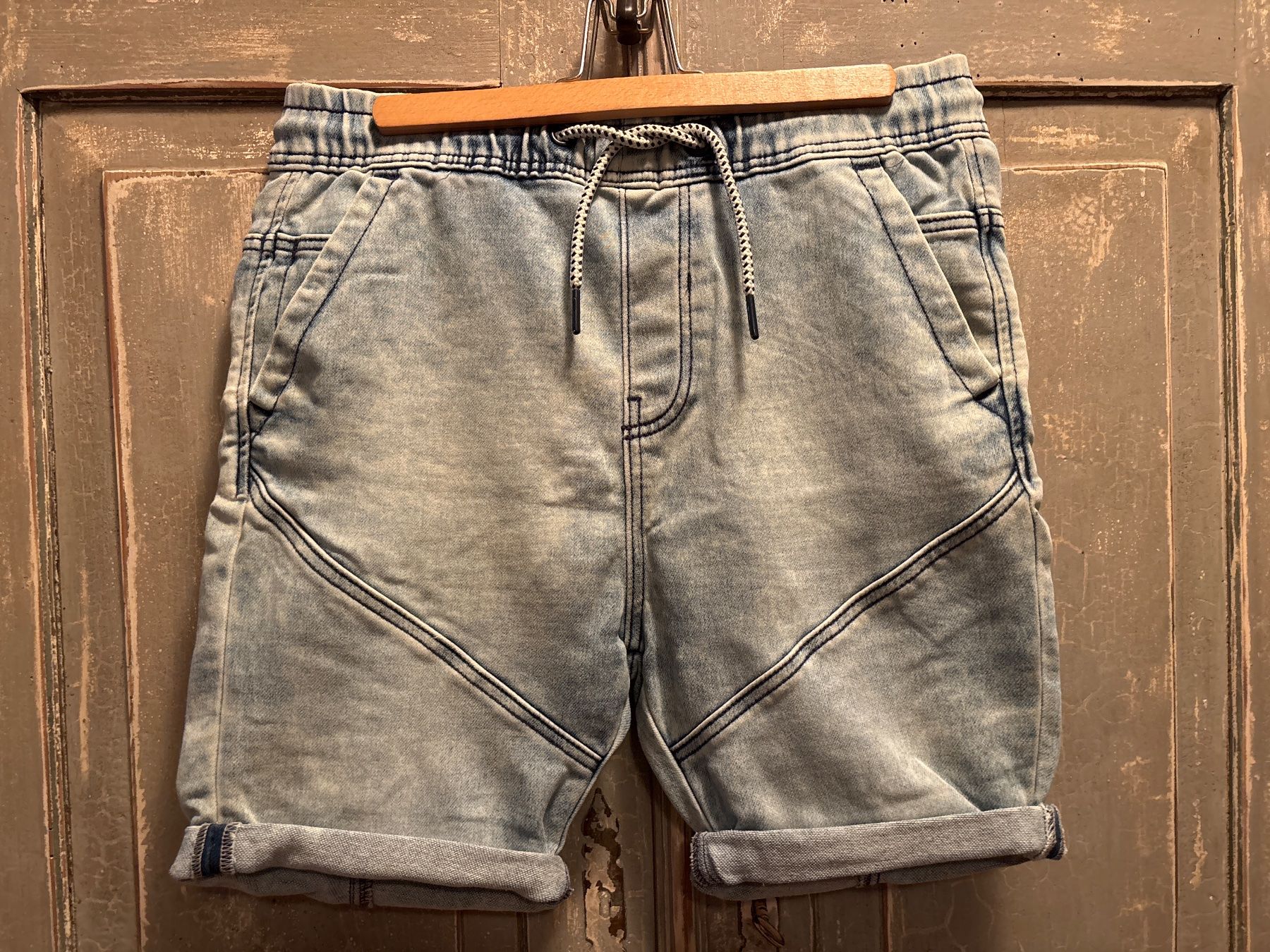 Zara Pantaloni: Zara - Shorts - M – Nuovo (secondo la descrizione) da Besenbüren venduto da piculo