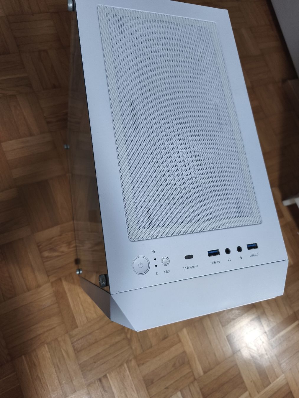 Custodie: 2E Gaming PC CASE HEXAGON G338W – Usato da Bern venduto da yar_7wc5 2