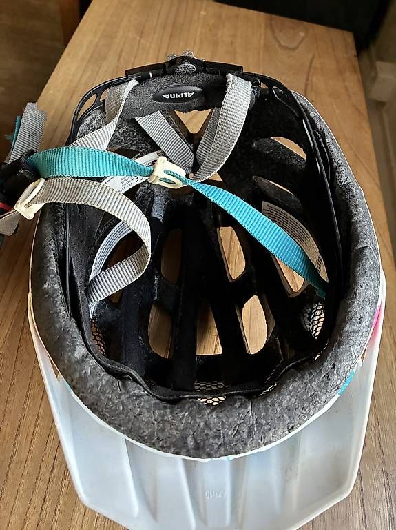Caschi: Velohelm Alpina 51-55 cm – Usato da Knutwil venduto da Momon 3