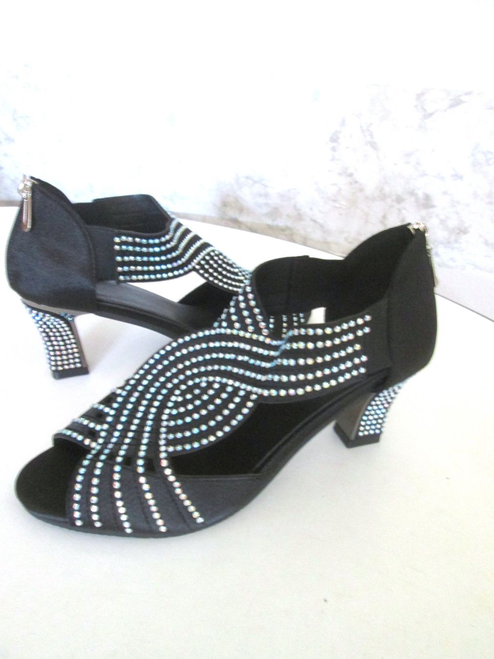 Scarpe da donna: Sandalen, Nummer 39, Leinwand, neu – Nuovo (secondo la descrizione) da Sementina venduto da babucia