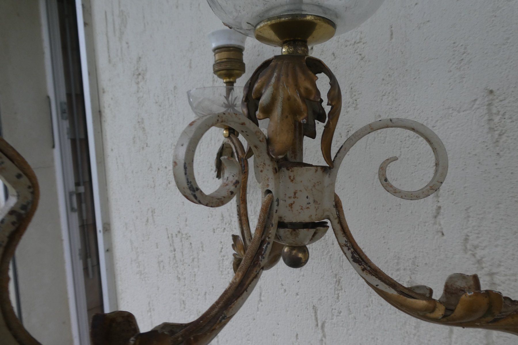 Lampadari & plafoniere: lustre en fer forger ancien – Usato da Fontaines NE venduto da monloisir 4