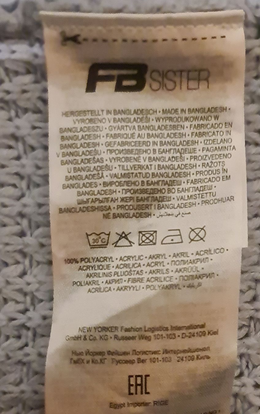 Maglioni & Felpe: Süsser Strickpulli für Kinder – Usato da Fehraltorf venduto da Sumin 4