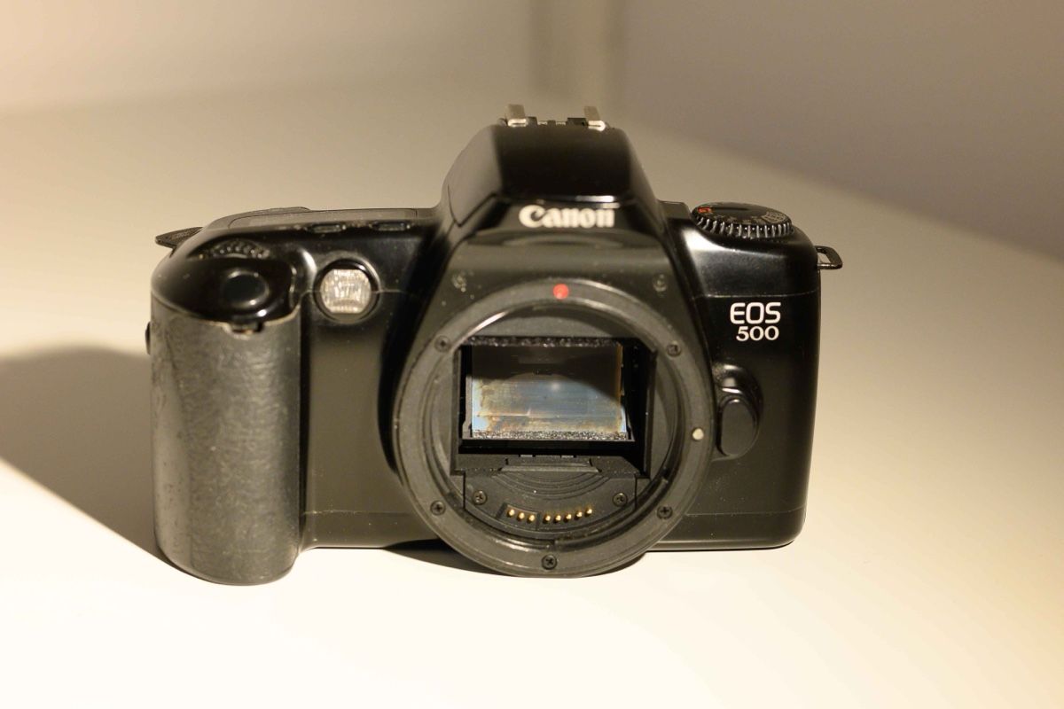 Canon Kamera: Canon EOS 500 analogue camera – Gebraucht aus Zürich von htk_62ln