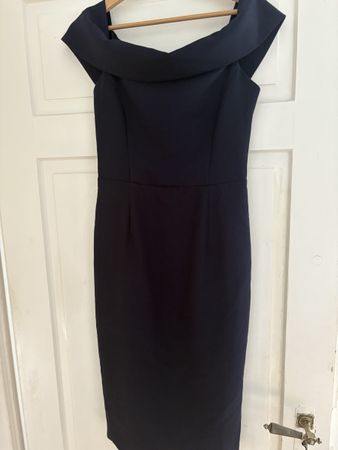 Elegantes, blaues Kleid
