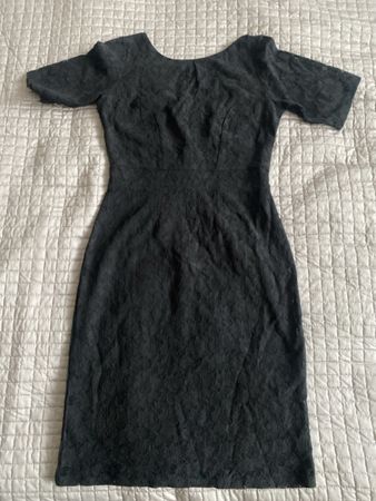 Robe dentelle H&M, taille 36 solde 💥💫🔥🌟⚡️🔥🔥🔥🔥✨