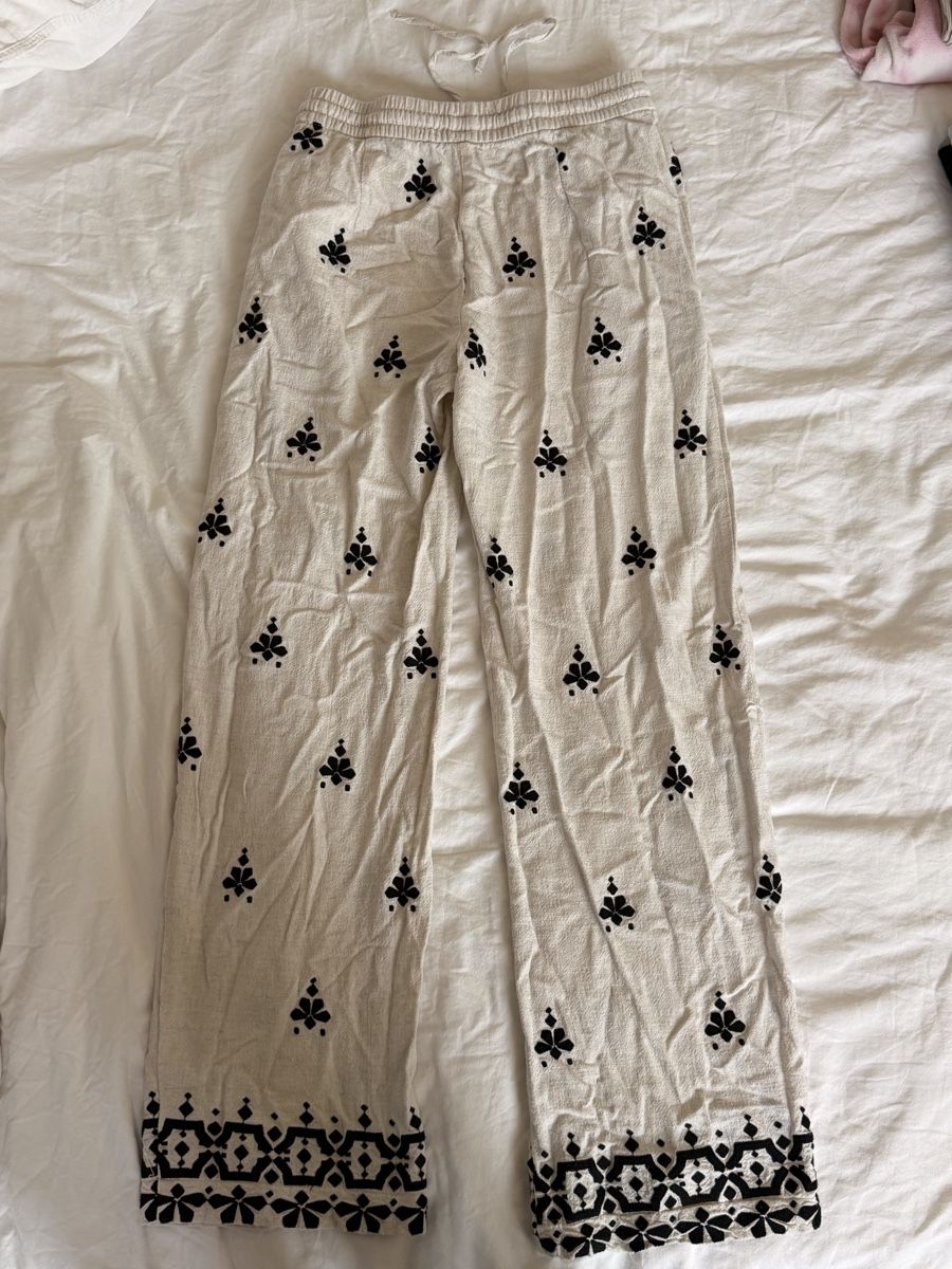 Zara Pantalons: ZARA pants  – D'occasion à Buonas par mej_6s67 1