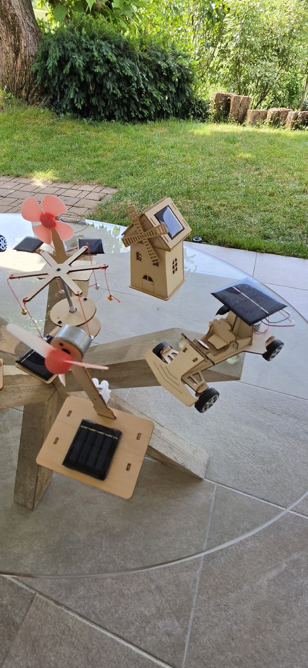 Giocattoli: Solar Roboter Bausatz Holzteile, Sommer-Bastelspass – Usato da Breitenbach venduto da gnieserli 5