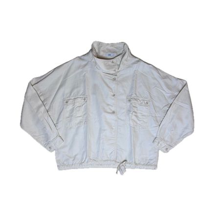 Closed Blouse