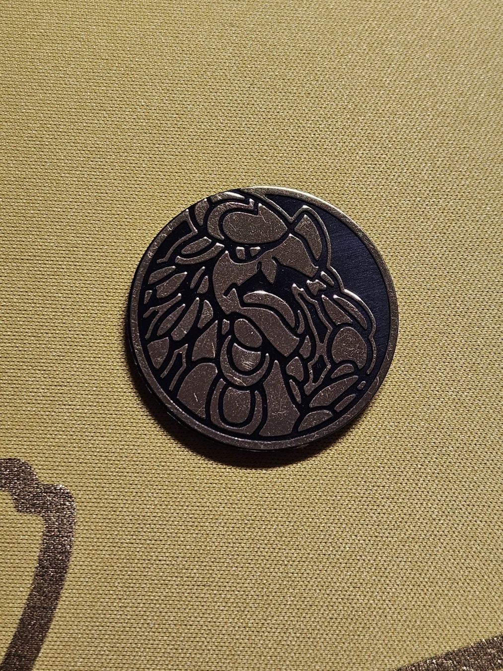 Tutti le monete: Pokemon Coin - Kommo-o Gold – Usato da Bellinzona venduto da Pokemarco