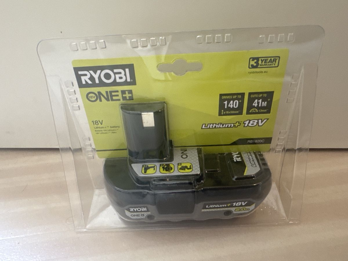 Ryobi Accus & piles: Ryobi One+ Akku 2.0 neu – Neuf avec emballage d'origine à Baar par Gromi