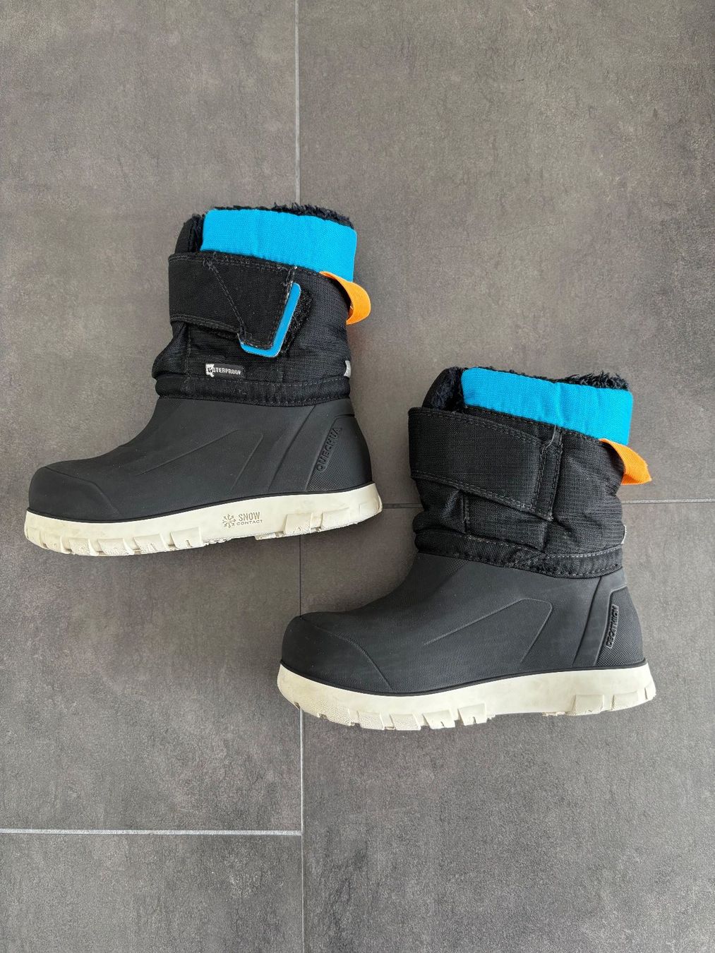 Decathlon Scarpe per ragazzi: Decathlon Schneestiefel Grösse 29 – Usato da Oberägeri venduto da MariaLehman 2