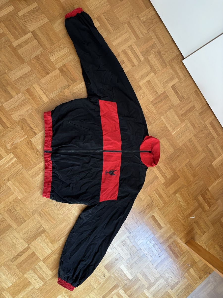 Giacche: Nohugs Jacke, Grösse M, Schwarz/Rot – Usato da Kehrsatz venduto da lea_sk9s 1