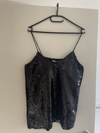 Top sequins noir Mango taille L
