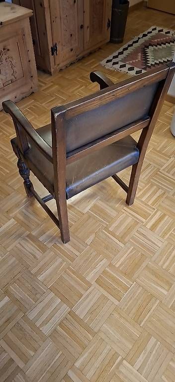 Stühle: 8 sedie da in stile Tudor – Gebraucht aus Ludiano von Danielsan 3