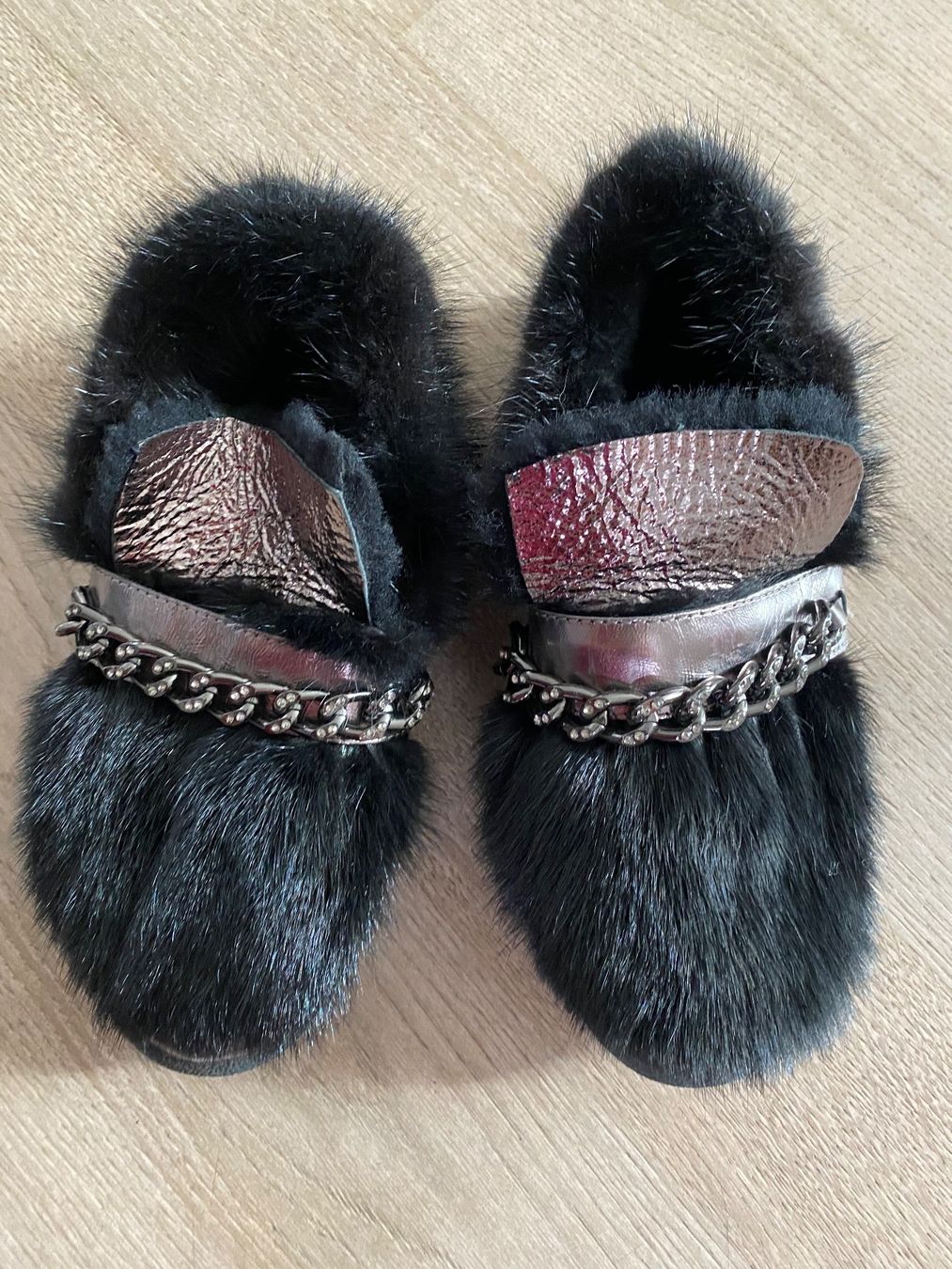 Scarpe da donna: Loafers Nerzpelz – Usato da Othmarsingen venduto da Paucaverba 1