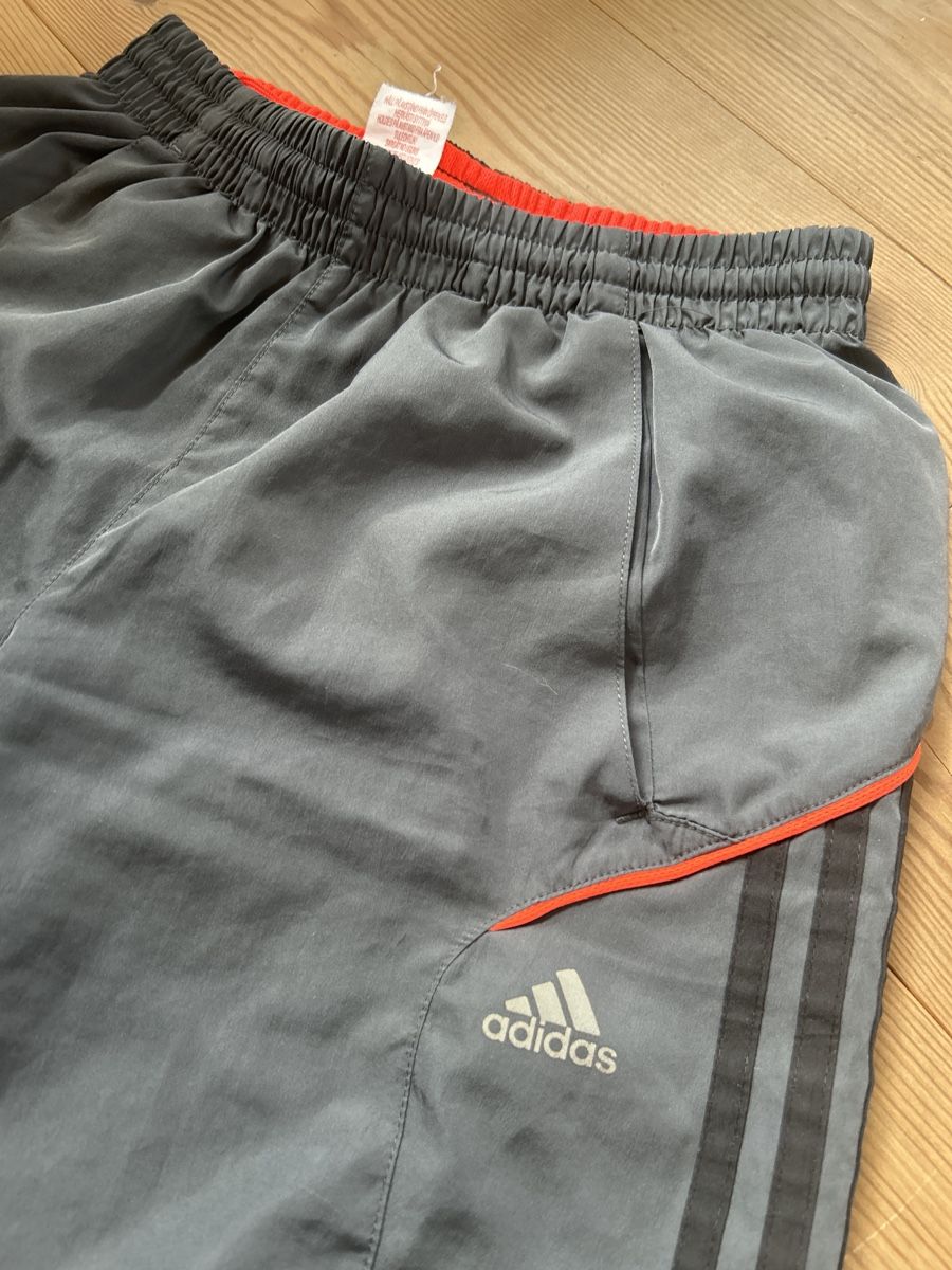 Adidas Pantaloni: Adidas Trainingsshort Gr. 164 – Usato da Bern venduto da nin_6tc5 1