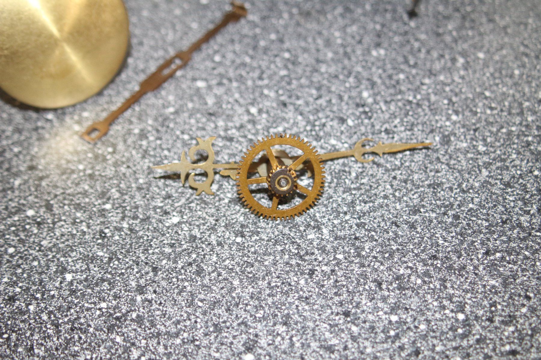 Pendules & Horloges murales: Wanduhr Defekt – Défectueux à Benglen par polli77 3